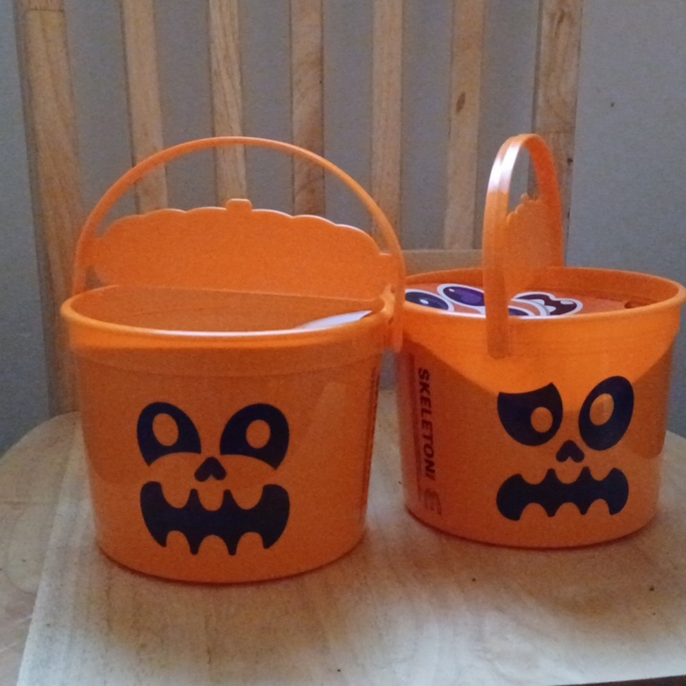HALLOWEEN BOO BUCKETS (2)